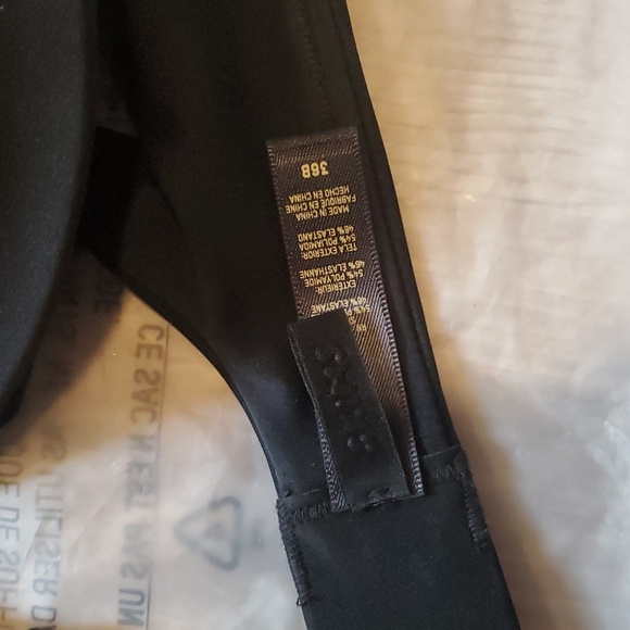 SKIMS Customfit Push-up Bra - Picture 7 of 7